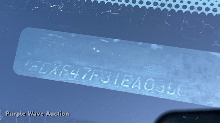 image for item ET6632 2001 Ford F450 Super Duty flatbed truck