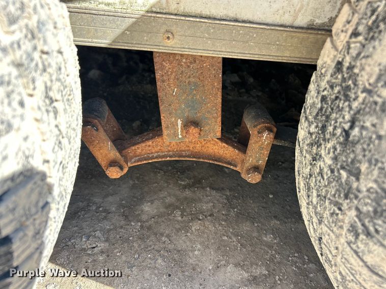 image for item ET6633 2016 Doolittle enclosed cargo trailer