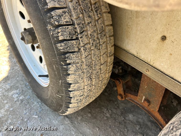 image for item ET6633 2016 Doolittle enclosed cargo trailer