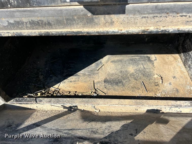 image for item ET6634 2013 GMC Sierra 3500HD flatbed pickup truck