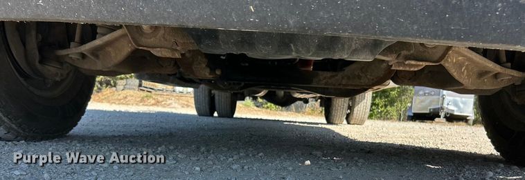 image for item ET6634 2013 GMC Sierra 3500HD flatbed pickup truck