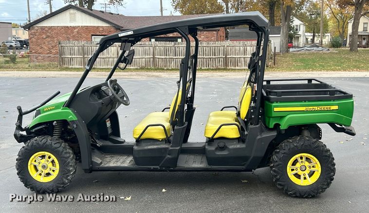 image for item ET6635 2012 John Deere XUV 550 utility vehicle