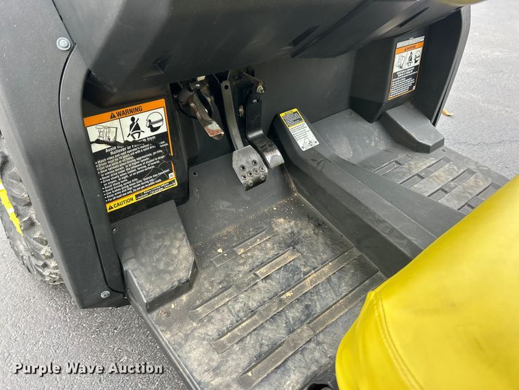 image for item ET6635 2012 John Deere XUV 550 utility vehicle