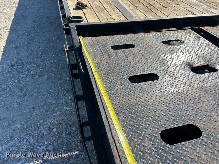 image for item ET6637 2022 Sure Trac ST102355LPDO2A-GN-2 equipment trailer