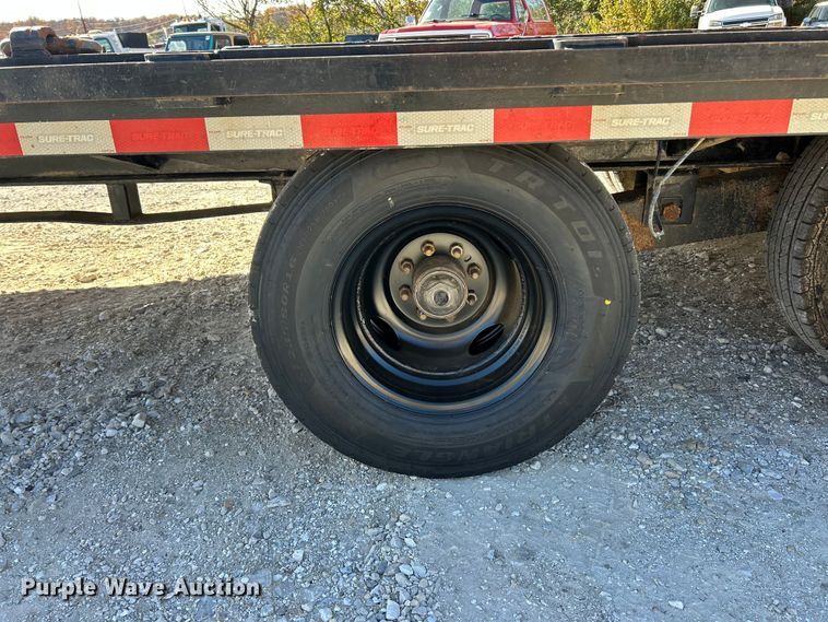 image for item ET6637 2022 Sure Trac ST102355LPDO2A-GN-2 equipment trailer