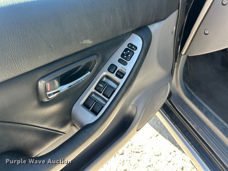 image for item ET6638 2003 Subaru Baja SUV