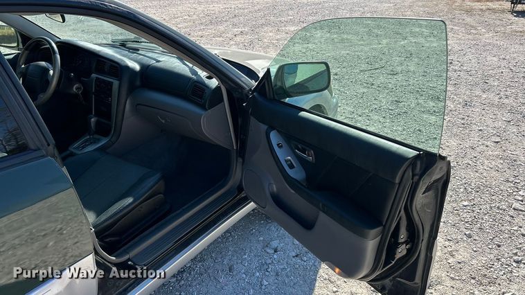 image for item ET6638 2003 Subaru Baja SUV