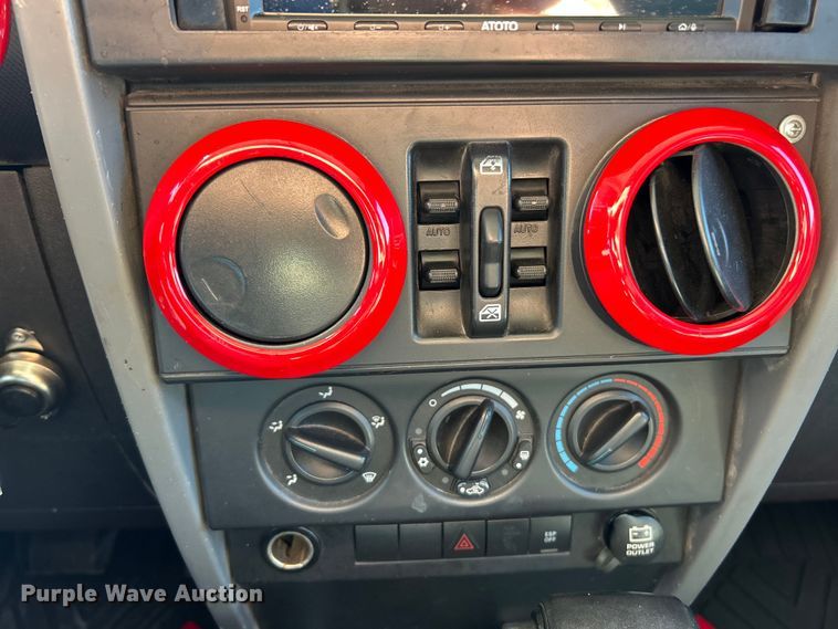 image for item ET6639 2007 Jeep Wrangler SUV