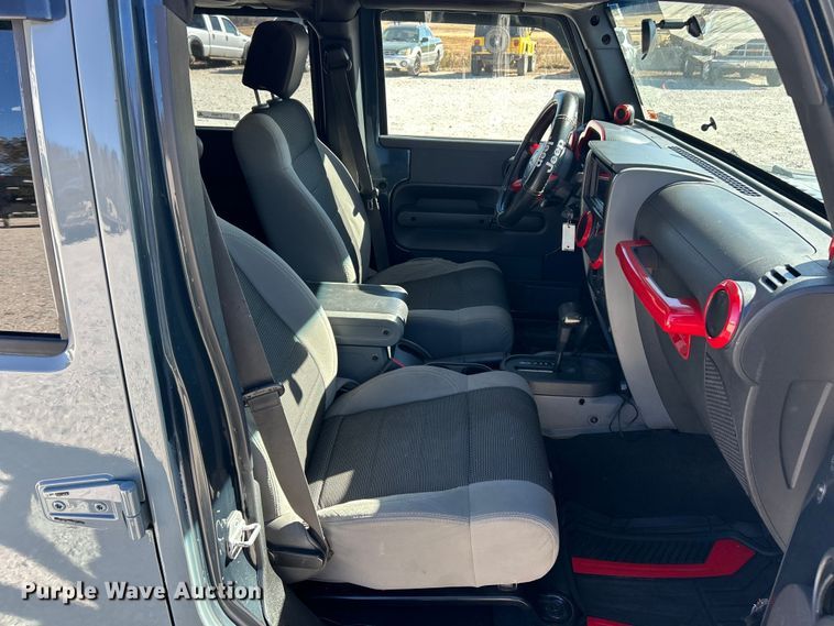 image for item ET6639 2007 Jeep Wrangler SUV