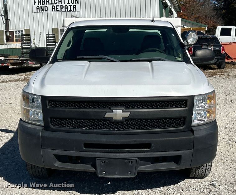 image for item ET6641 2009 Chevrolet Silverado 1500 animal control pickup truck