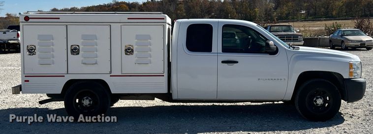 image for item ET6641 2009 Chevrolet Silverado 1500 animal control pickup truck