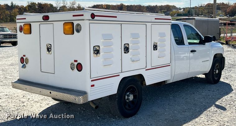 image for item ET6641 2009 Chevrolet Silverado 1500 animal control pickup truck