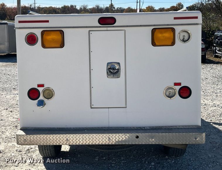 image for item ET6641 2009 Chevrolet Silverado 1500 animal control pickup truck