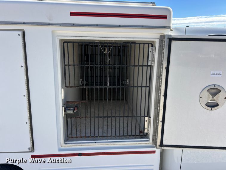 image for item ET6641 2009 Chevrolet Silverado 1500 animal control pickup truck