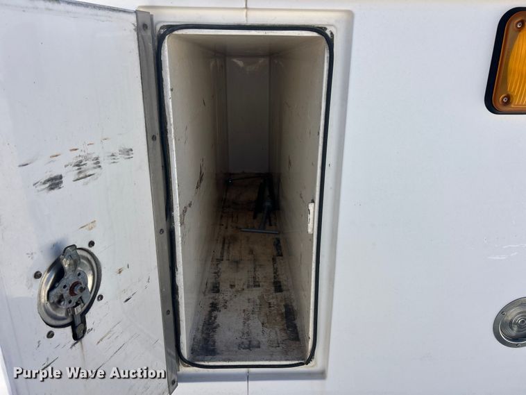 image for item ET6641 2009 Chevrolet Silverado 1500 animal control pickup truck