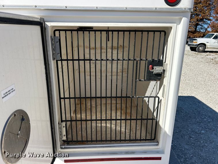 image for item ET6641 2009 Chevrolet Silverado 1500 animal control pickup truck