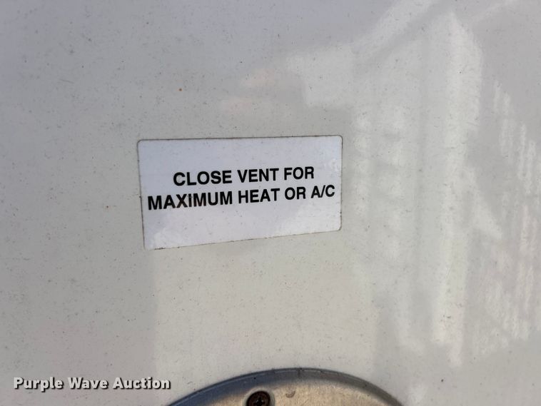 image for item ET6641 2009 Chevrolet Silverado 1500 animal control pickup truck