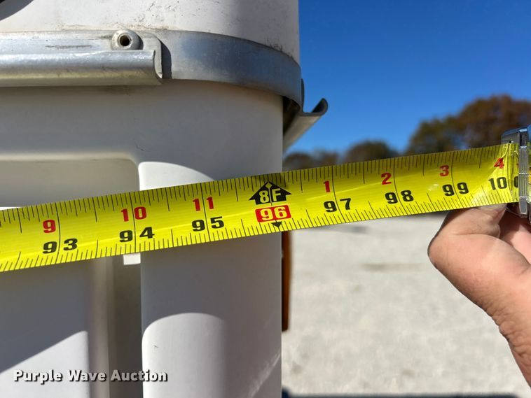 image for item ET6641 2009 Chevrolet Silverado 1500 animal control pickup truck