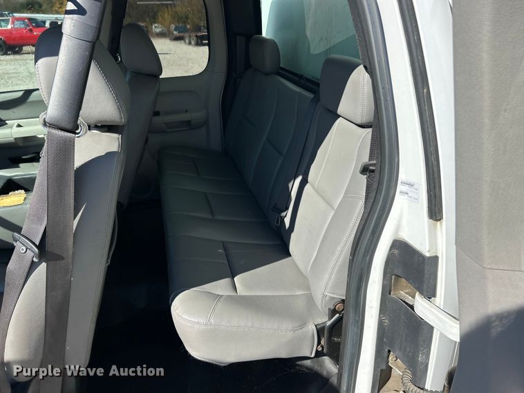 image for item ET6641 2009 Chevrolet Silverado 1500 animal control pickup truck