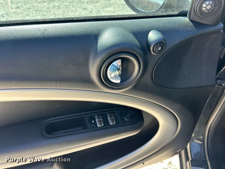 image for item ET6642 2014 Mini Cooper  Countryman 