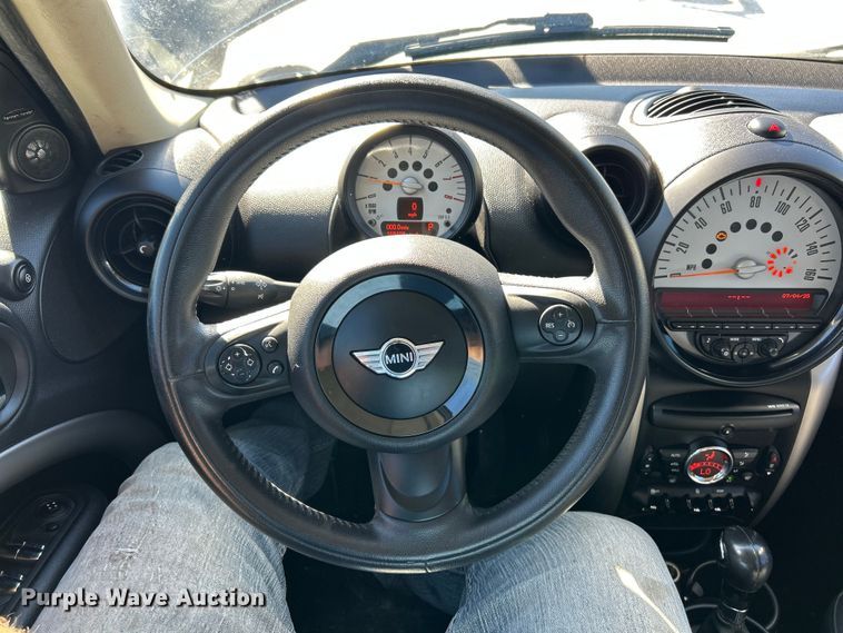 image for item ET6642 2014 Mini Cooper  Countryman 