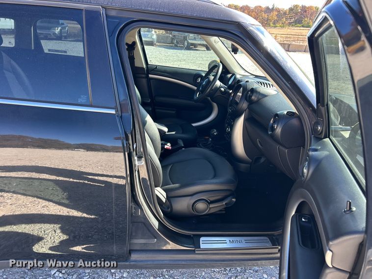 image for item ET6642 2014 Mini Cooper  Countryman 