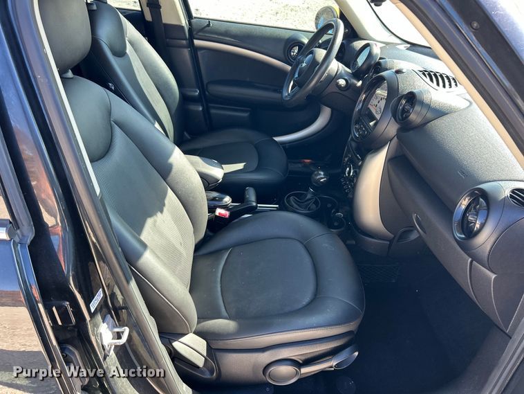 image for item ET6642 2014 Mini Cooper  Countryman 