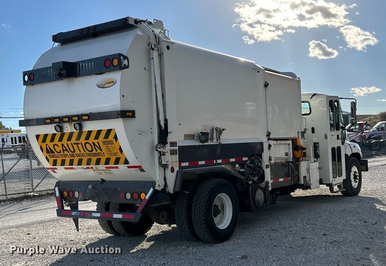 image for item ET6645 2014 Freightliner 108SD refuse truck