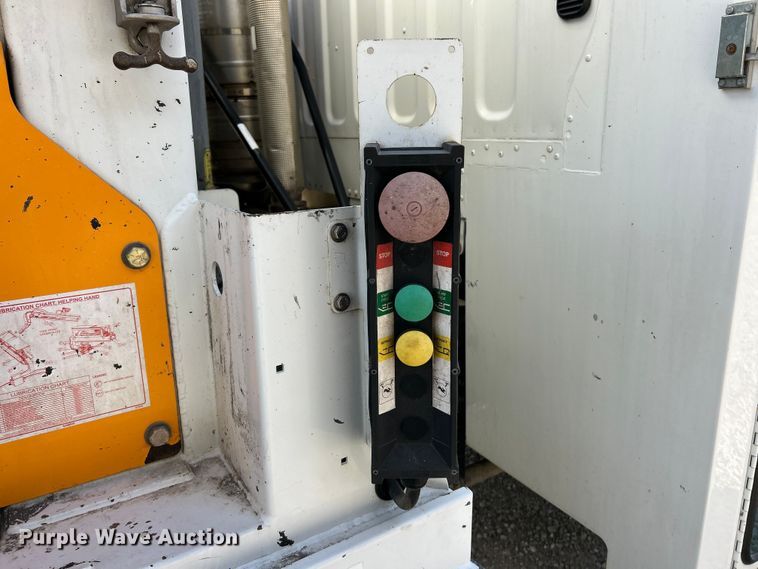 image for item ET6645 2014 Freightliner 108SD refuse truck