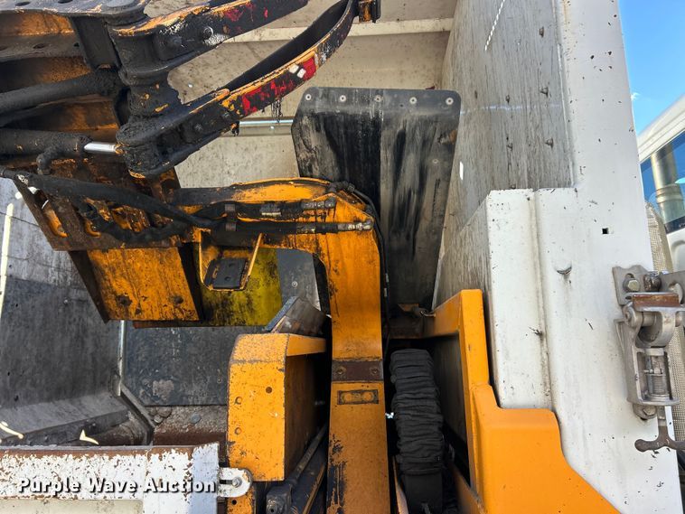 image for item ET6645 2014 Freightliner 108SD refuse truck