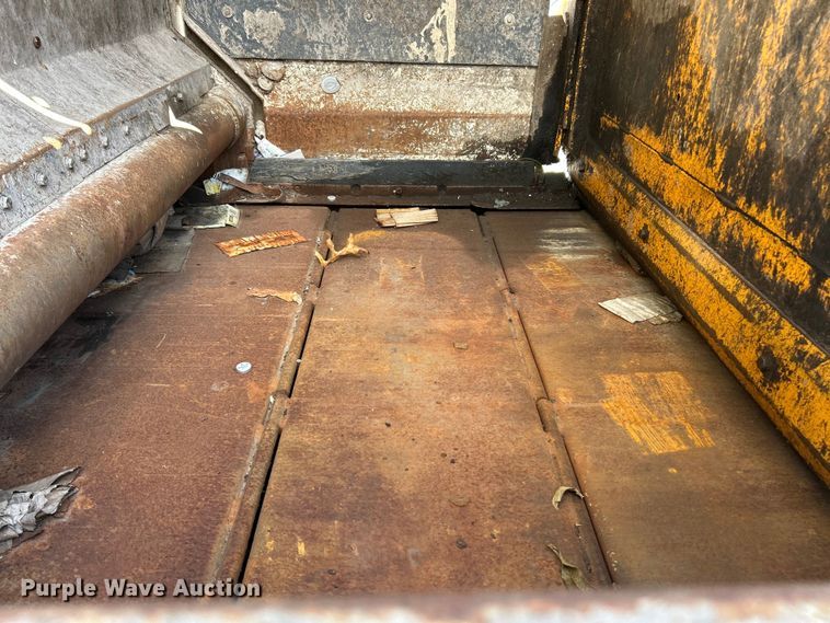 image for item ET6645 2014 Freightliner 108SD refuse truck