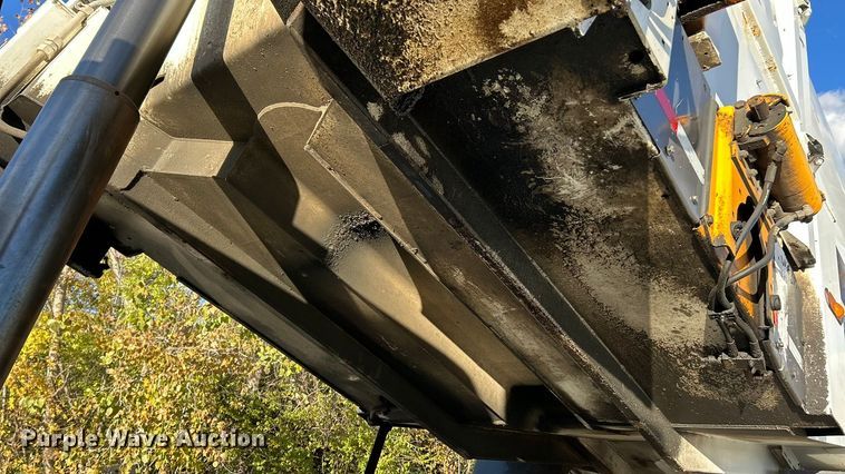 image for item ET6645 2014 Freightliner 108SD refuse truck