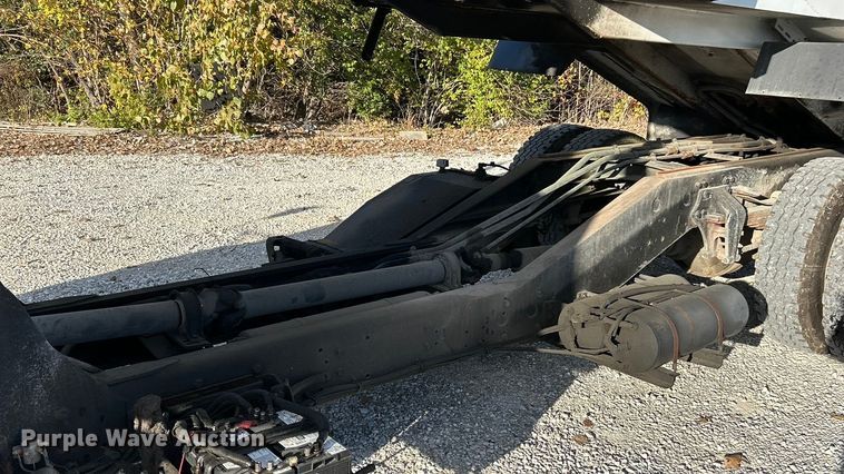 image for item ET6645 2014 Freightliner 108SD refuse truck