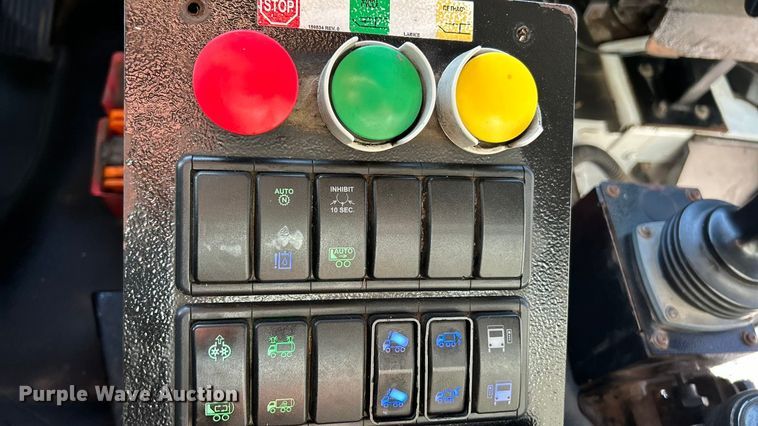 image for item ET6645 2014 Freightliner 108SD refuse truck