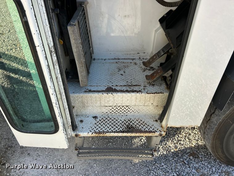 image for item ET6645 2014 Freightliner 108SD refuse truck