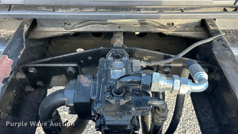 image for item ET6645 2014 Freightliner 108SD refuse truck