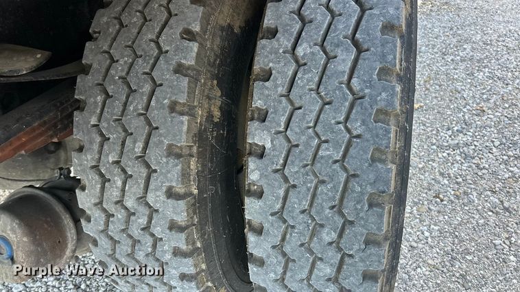 image for item ET6645 2014 Freightliner 108SD refuse truck