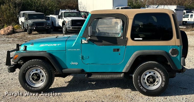 image for item ET6655 1997 Jeep Wrangler Sport SUV