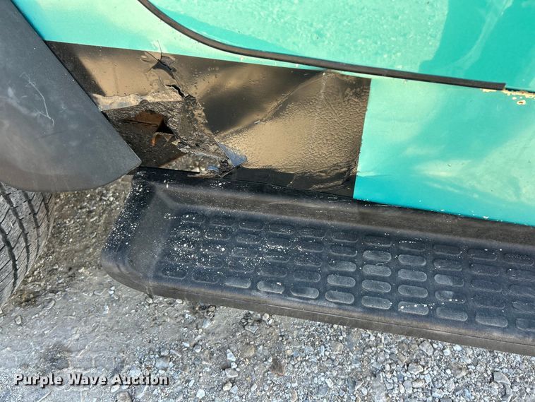 image for item ET6655 1997 Jeep Wrangler Sport SUV