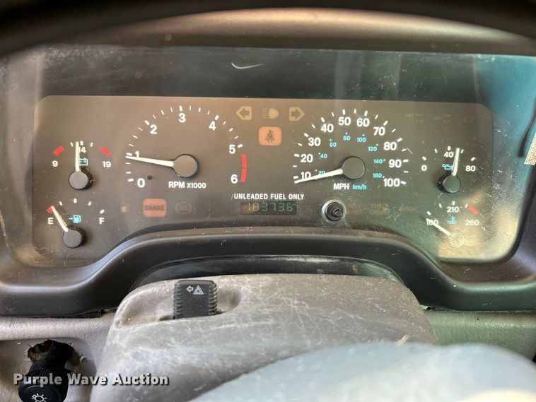 image for item ET6655 1997 Jeep Wrangler Sport SUV