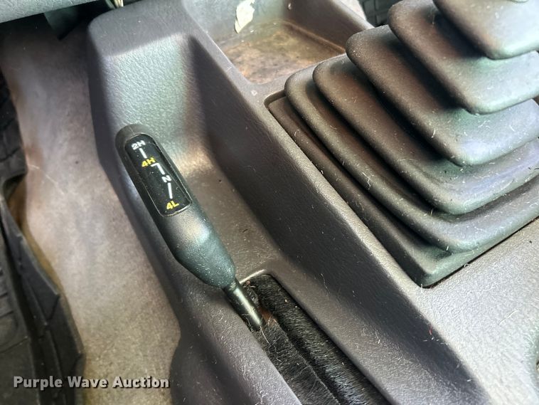 image for item ET6655 1997 Jeep Wrangler Sport SUV