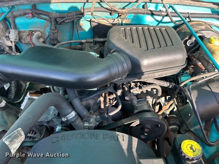 image for item ET6655 1997 Jeep Wrangler Sport SUV