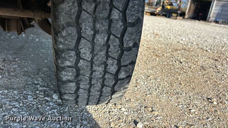 image for item ET6655 1997 Jeep Wrangler Sport SUV