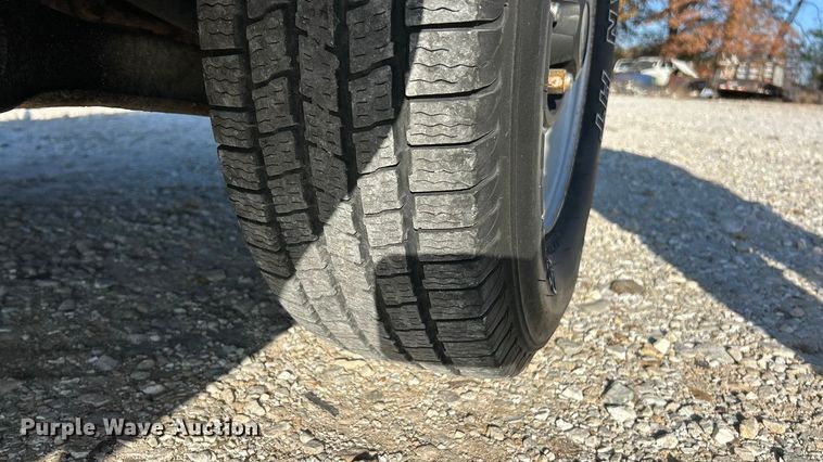 image for item ET6655 1997 Jeep Wrangler Sport SUV