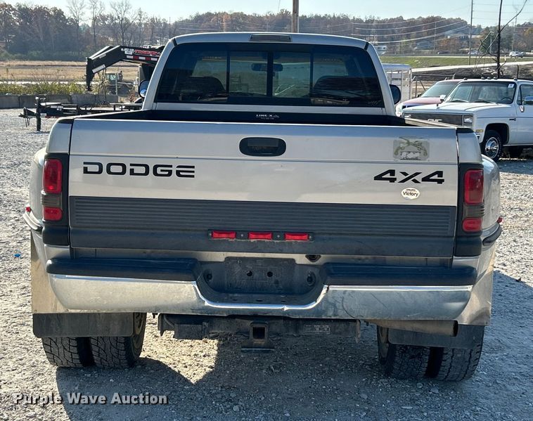 image for item ET6658 1998 Dodge Ram 3500 Quad Cab pickup truck