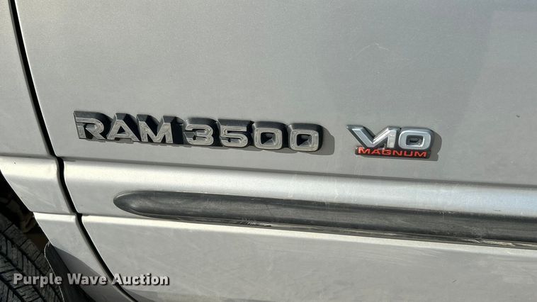 image for item ET6658 1998 Dodge Ram 3500 Quad Cab pickup truck
