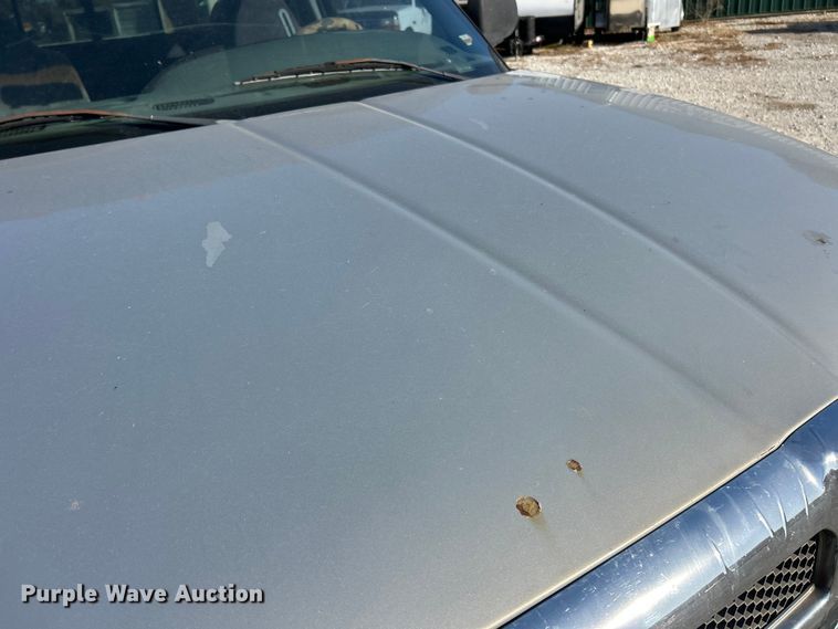 image for item ET6658 1998 Dodge Ram 3500 Quad Cab pickup truck