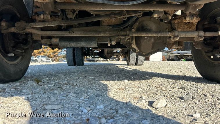 image for item ET6658 1998 Dodge Ram 3500 Quad Cab pickup truck