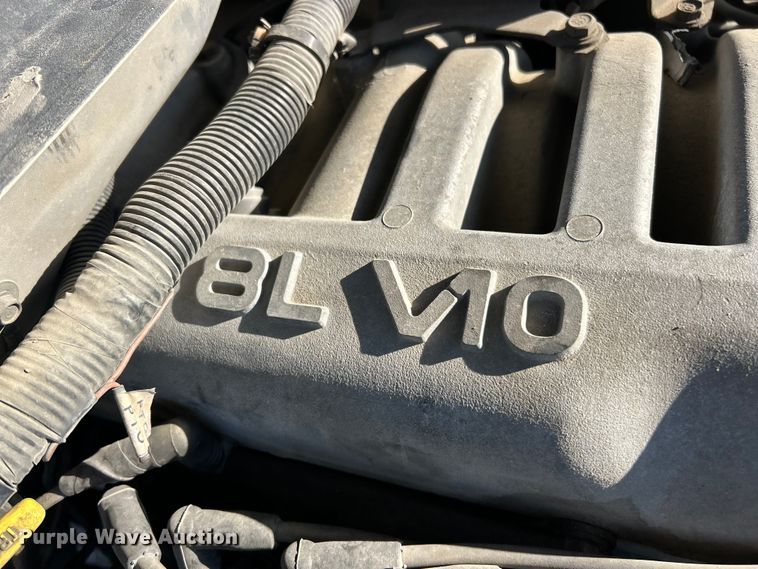 image for item ET6658 1998 Dodge Ram 3500 Quad Cab pickup truck