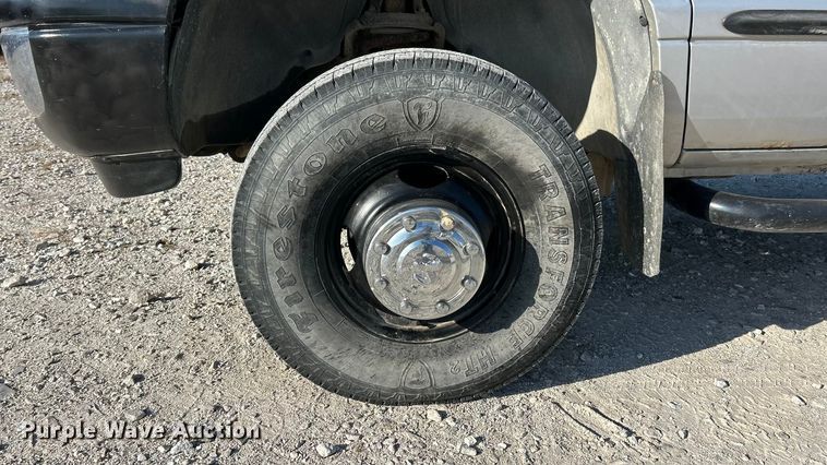 image for item ET6658 1998 Dodge Ram 3500 Quad Cab pickup truck